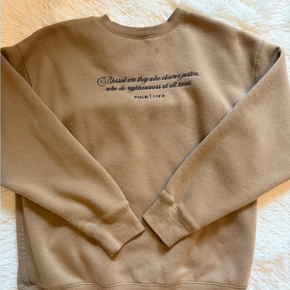 Women’s Tan Crewneck Forever 21 Size Small
